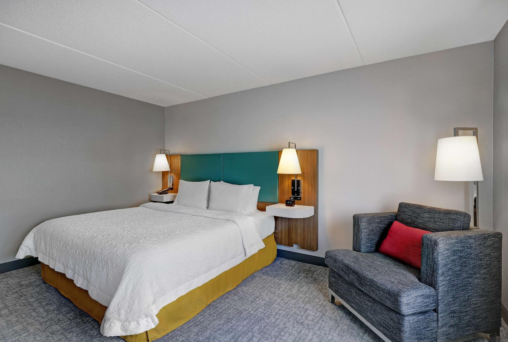 Hampton & 3* Belleville