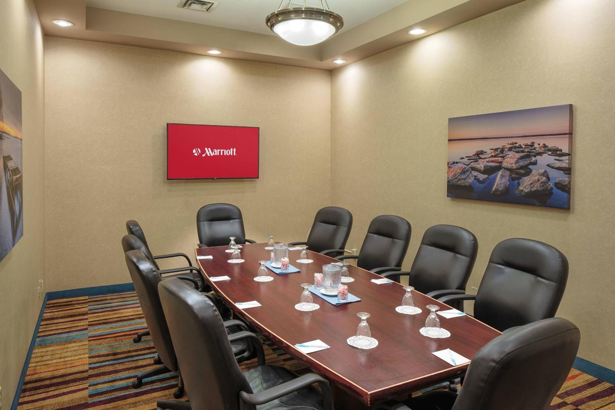 Fairfield & By Marriott Hotel 3*