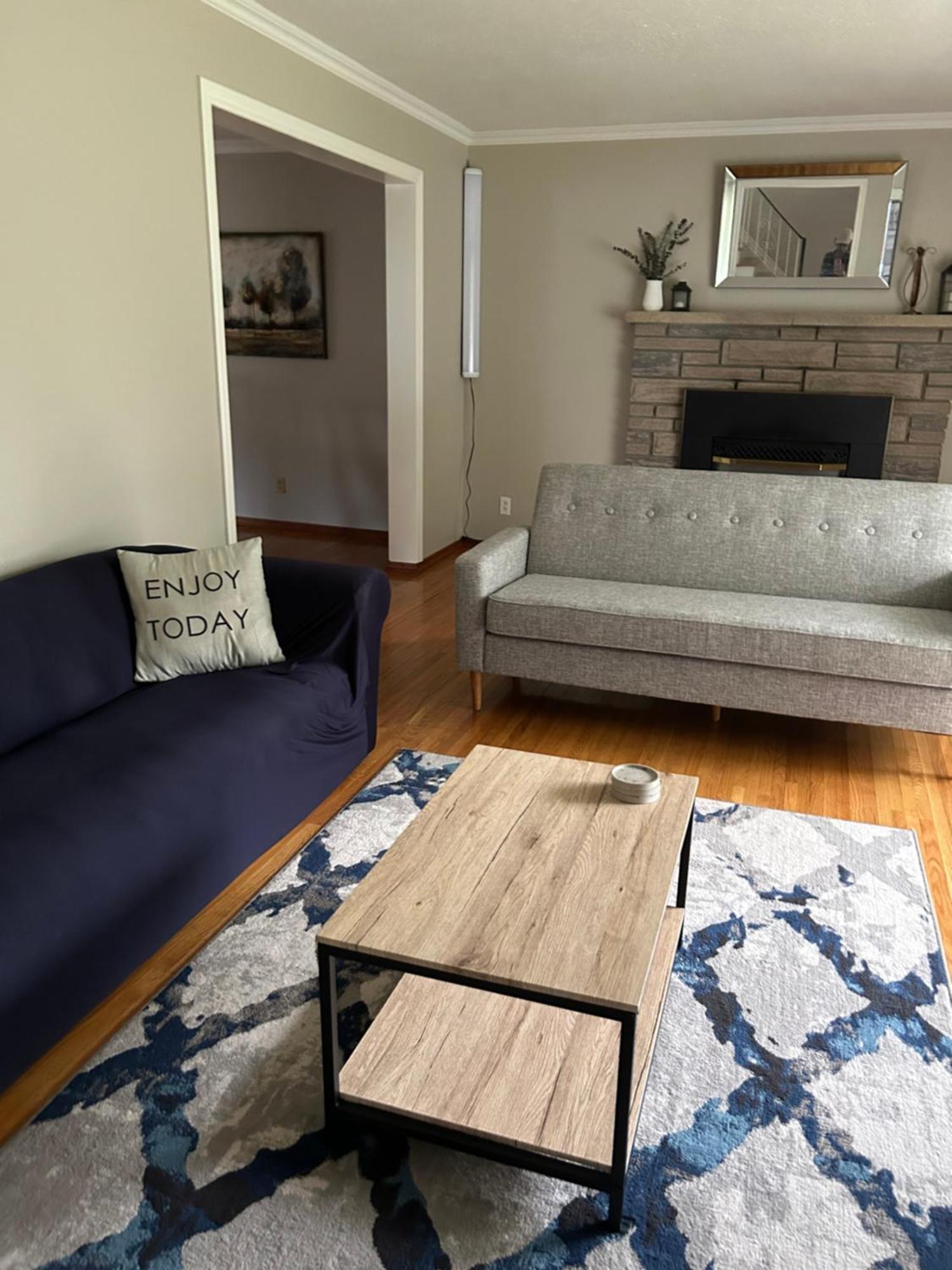 Cheerful 4 Bedroom With Sunroom Holiday home Belleville