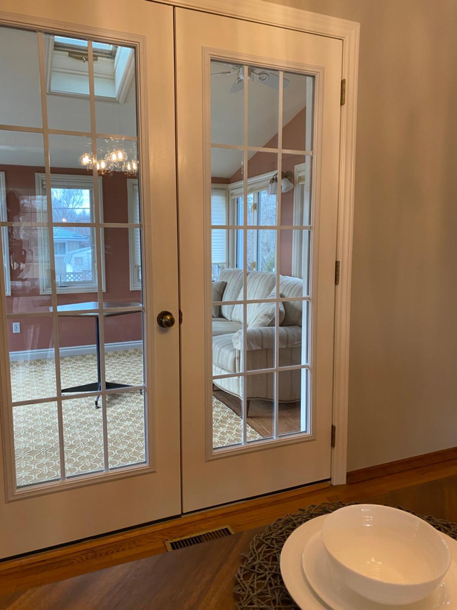 Cheerful 4 Bedroom With Sunroom * Belleville