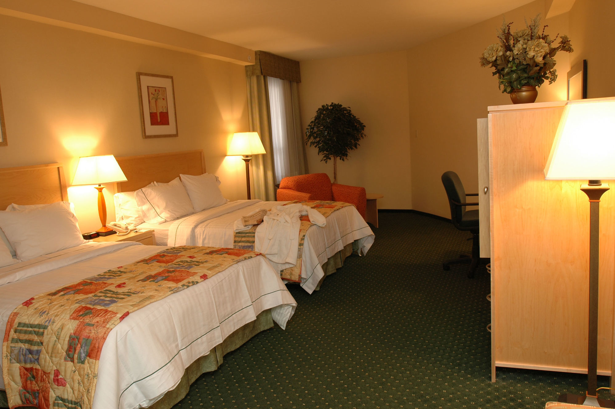 Fairfield & By Marriott 3*