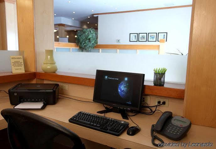 Hotel Fairfield & By Marriott Belleville