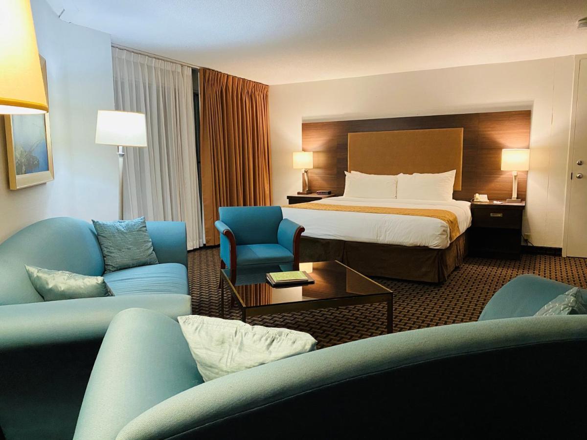 Ramada By Wyndham Harbourview Conference Center Hotel 3*