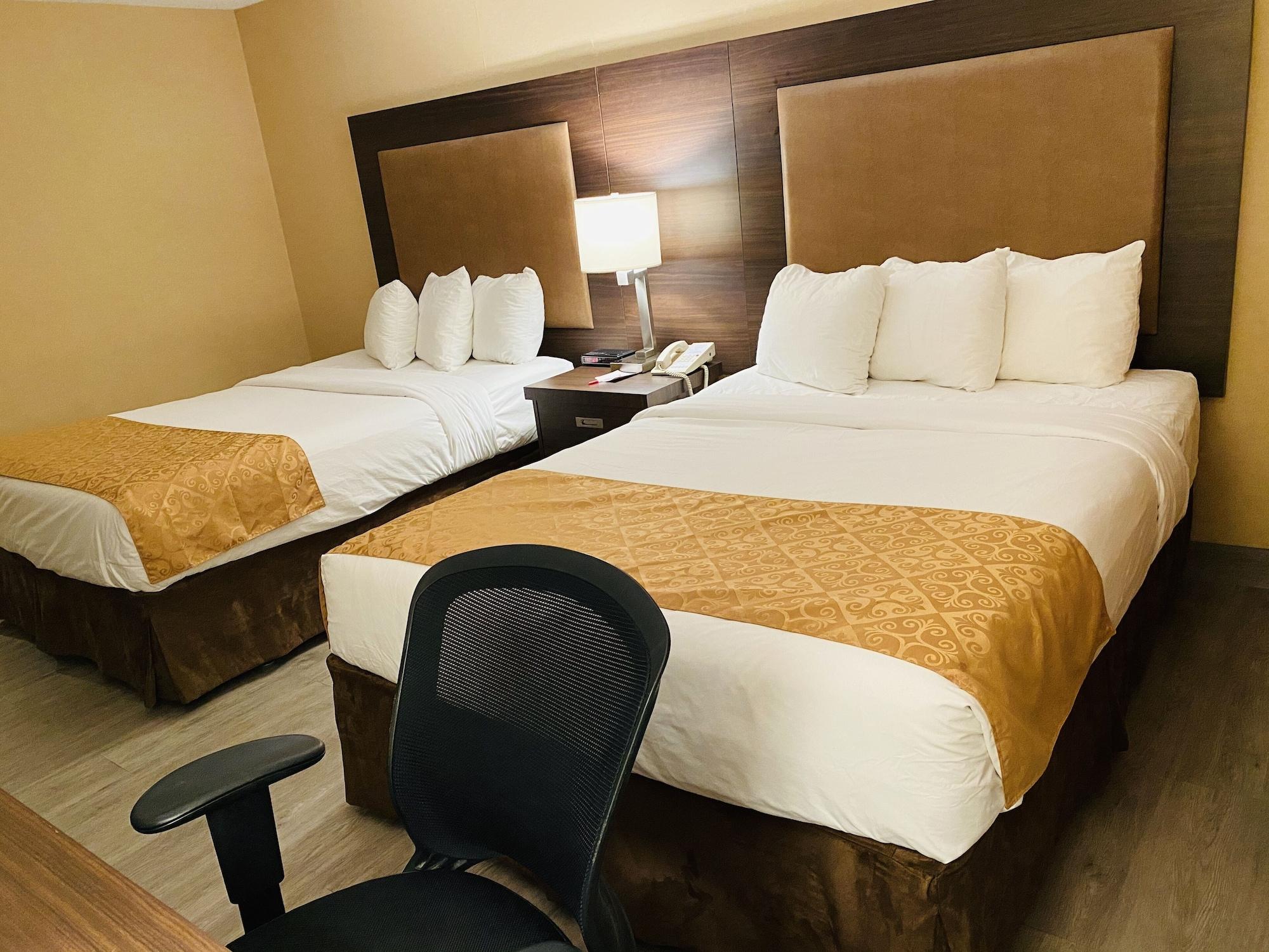 Hotel Ramada By Wyndham Harbourview Conference Center Belleville