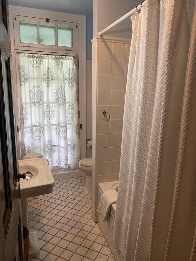 Montrose 4* Belleville