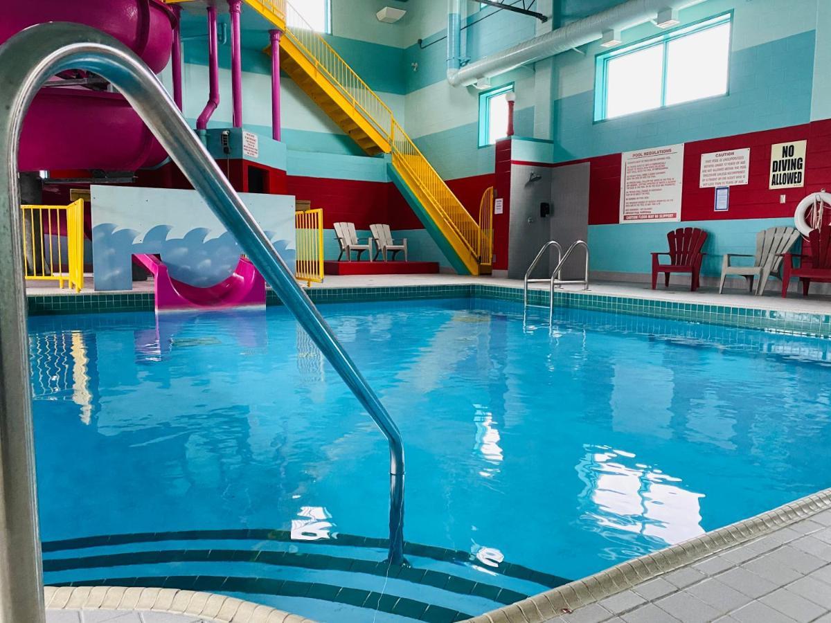 Ramada By Wyndham Harbourview Conference Center Belleville