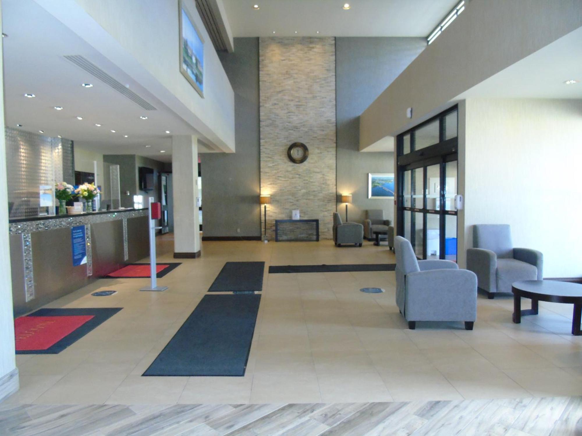 Ramada By Wyndham Harbourview Conference Center Hotel 3*