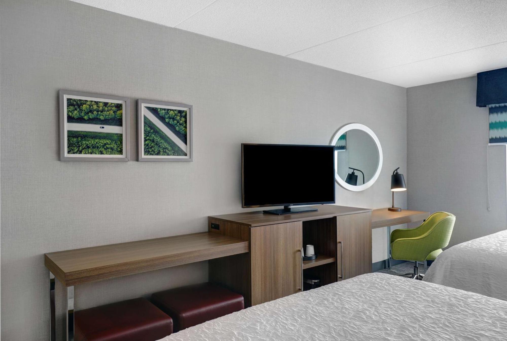 Hotel Hampton &