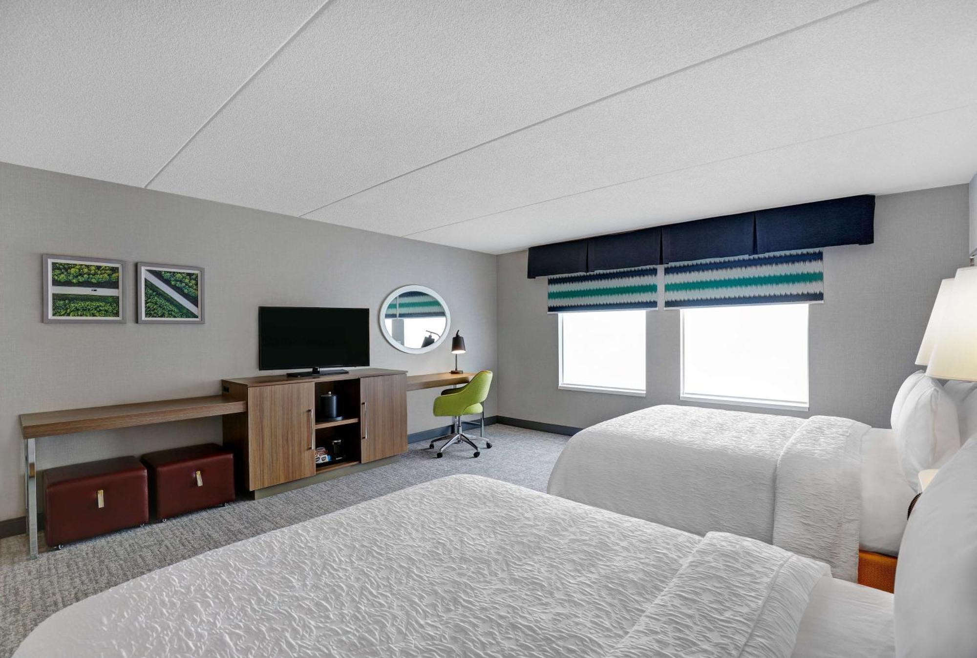 Hotel Hampton &
