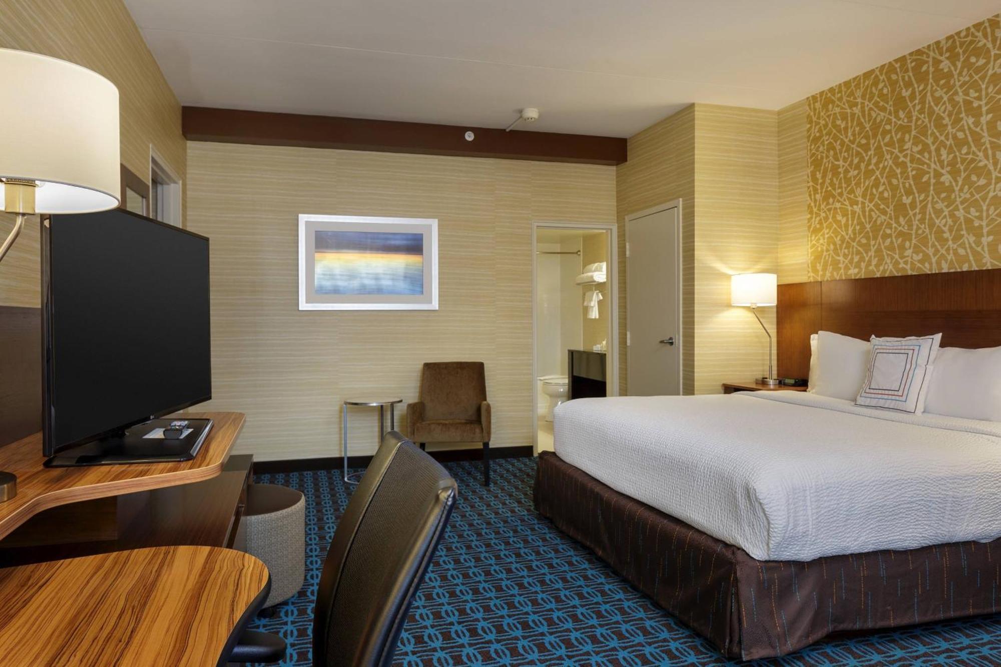 Fairfield & By Marriott