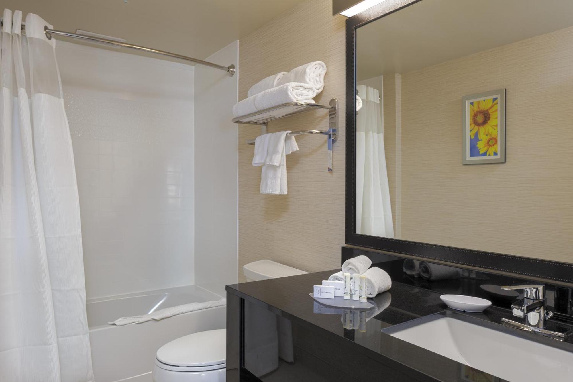 Fairfield & By Marriott 3*
