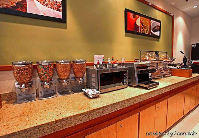 Hotel Fairfield & By Marriott