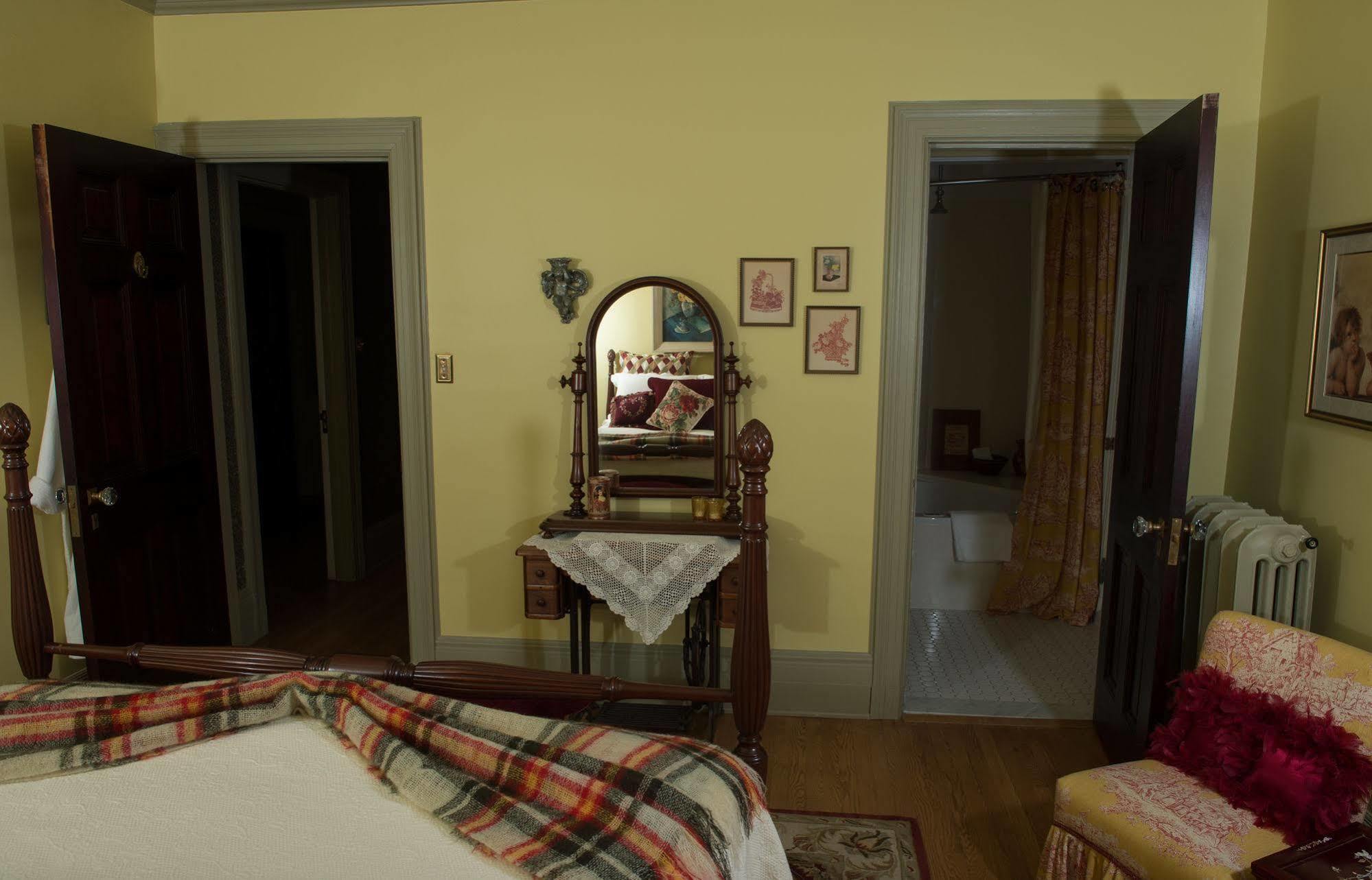 Montrose Bed & Breakfast Belleville