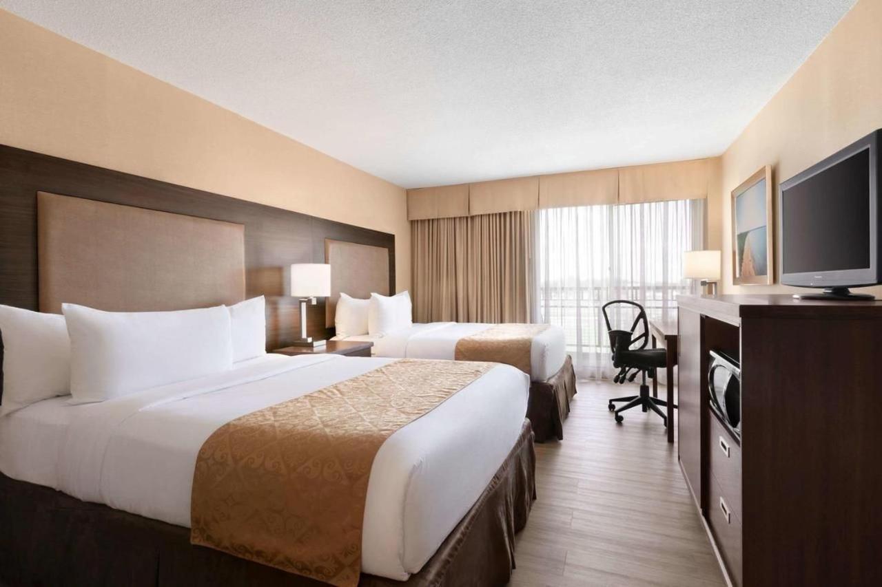 Ramada By Wyndham Harbourview Conference Center